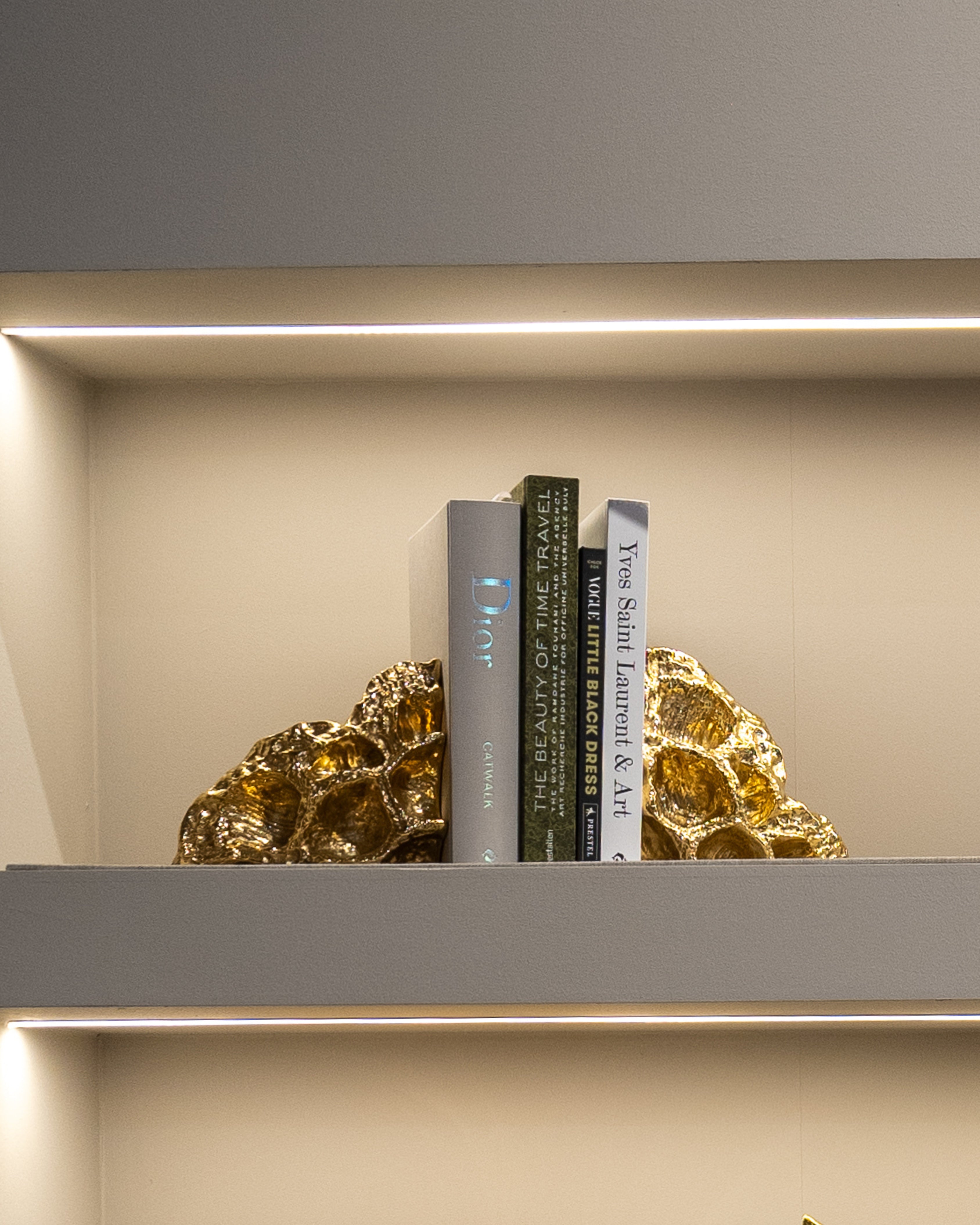 Lotus — Book Stand